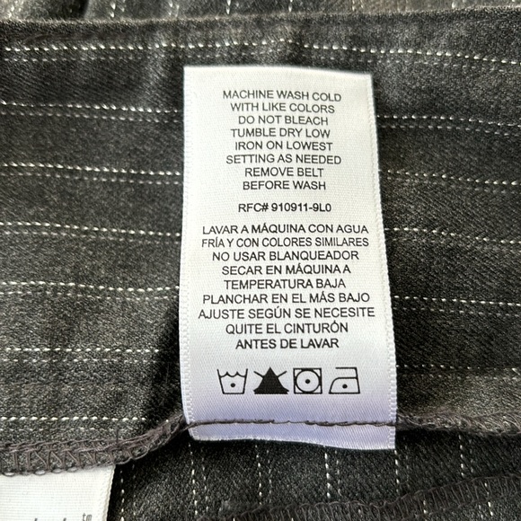 No Boundaries Women’s Pinstripe casual business pants. Size 5 gray - Picture 9 of 11